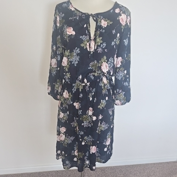JustFab Dresses & Skirts - Floral Blue Dress